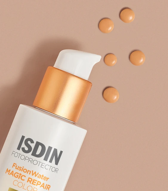 Isdin Fotoprotector FusionWater Magic Repair Color SPF50 – 50ml Isdin Fotoprotector FusionWater Magic Repair Color SPF50 – 50ml -Farmacia Estetica Porta Pia isdin fusionwater magic color